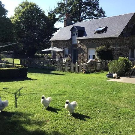 La Ville - Les Petits Champs * Buais-les-Monts