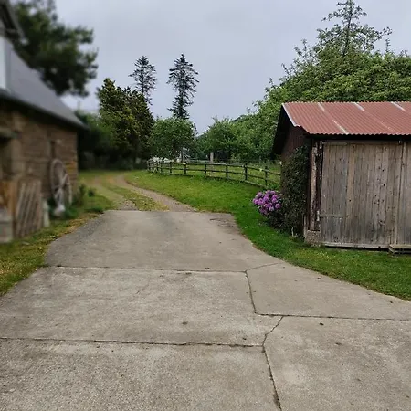 La Ville - Les Petits Champs * Buais-les-Monts